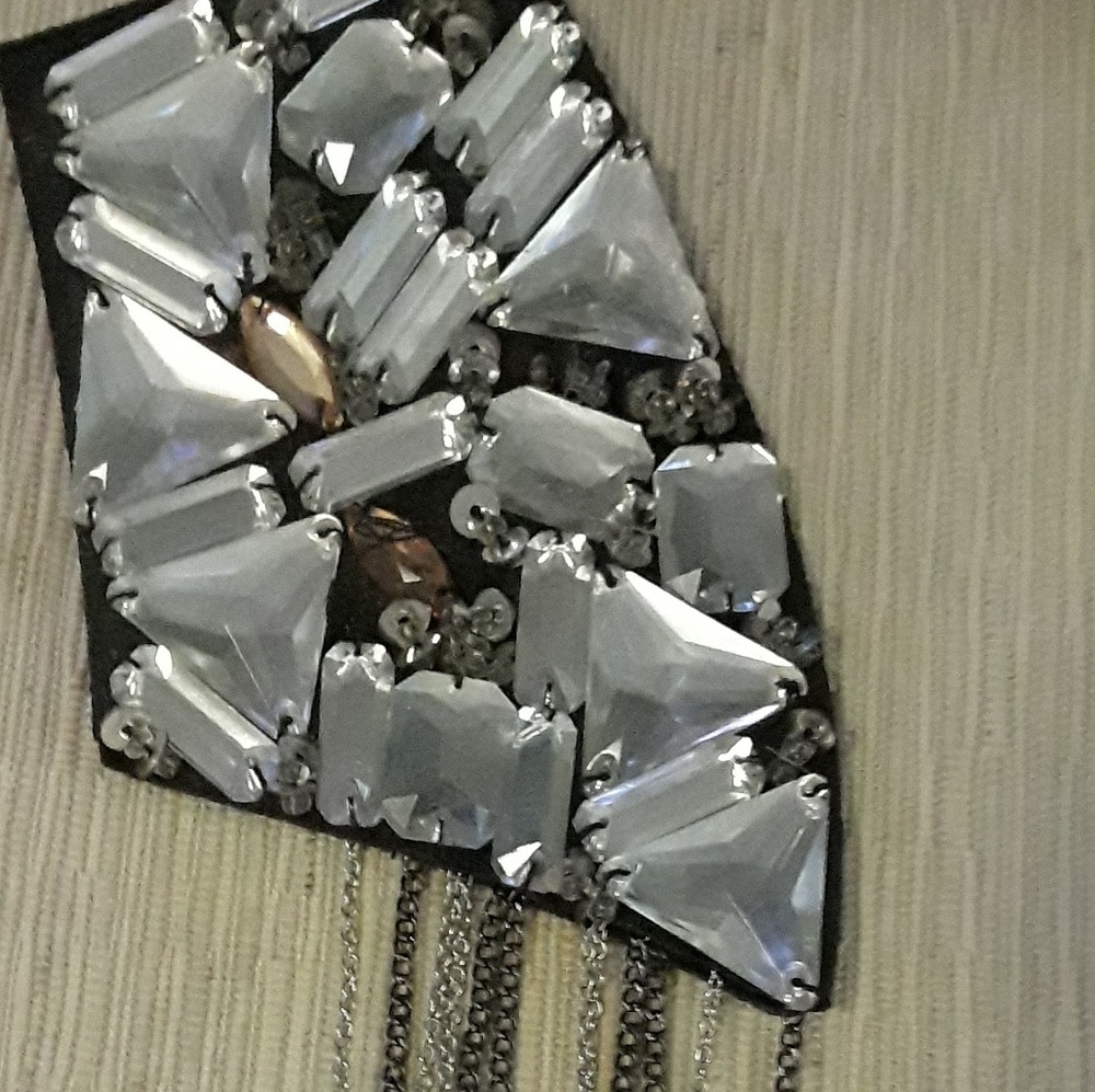 SOLD.                 3for $10)Decorative brooch